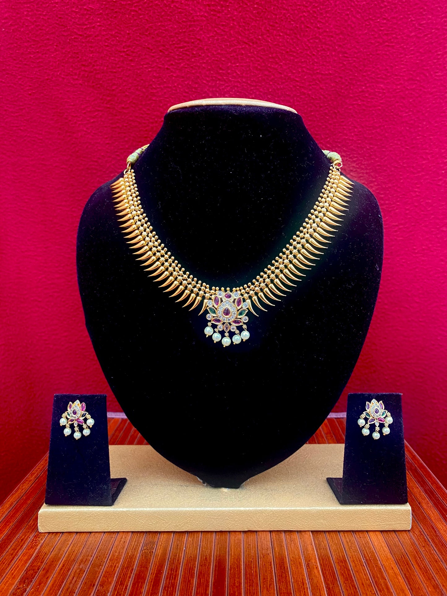 Mullai Mottu Necklace Set
