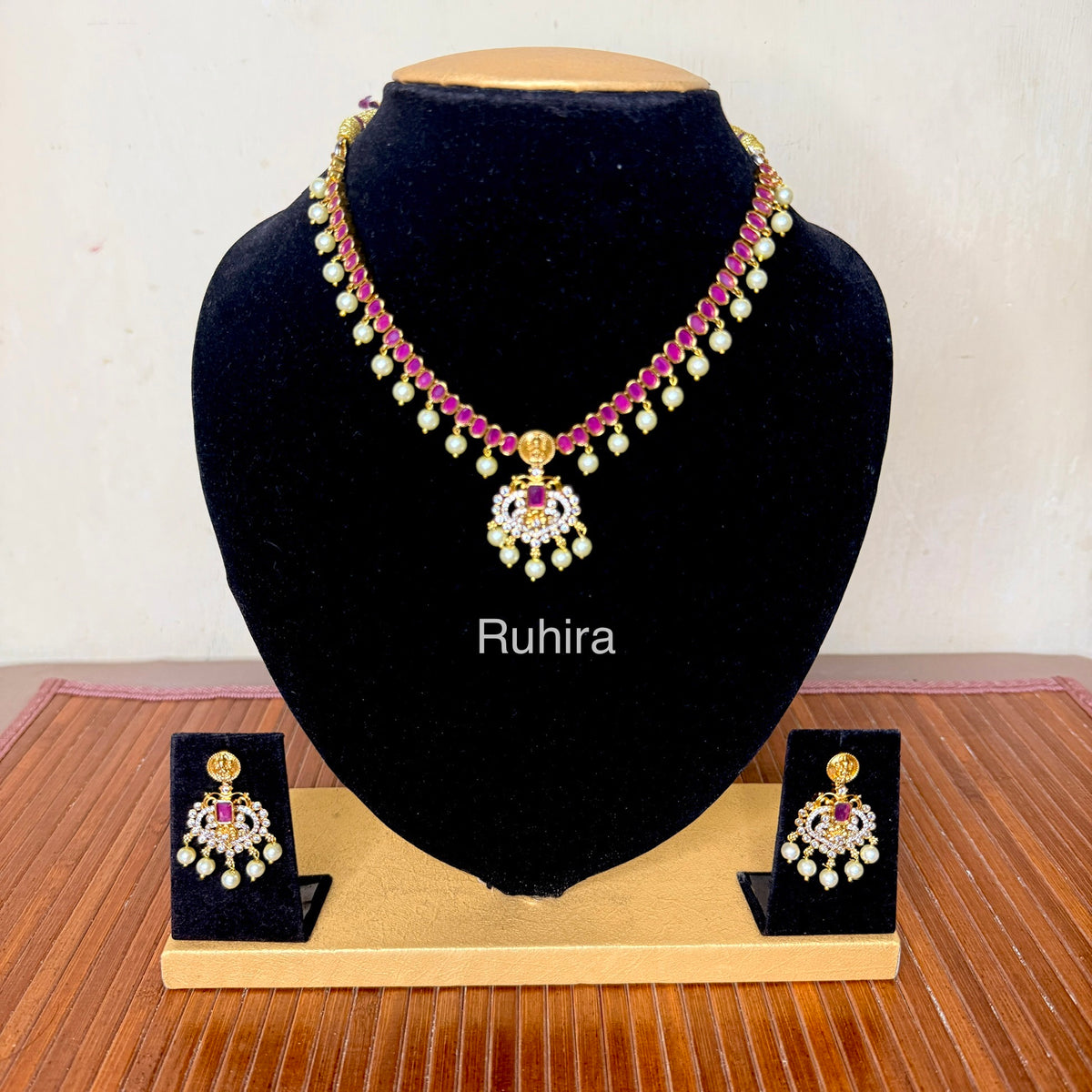 Tara Antique Necklace Set