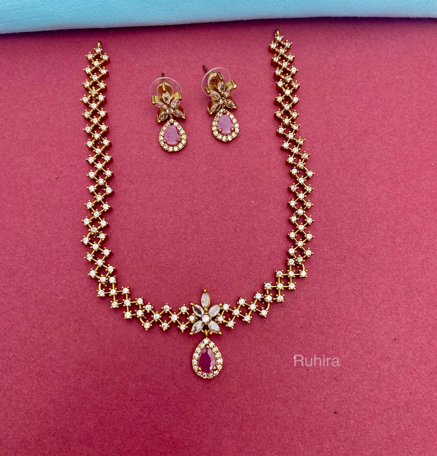 Crystal Crisscross Necklace Set
