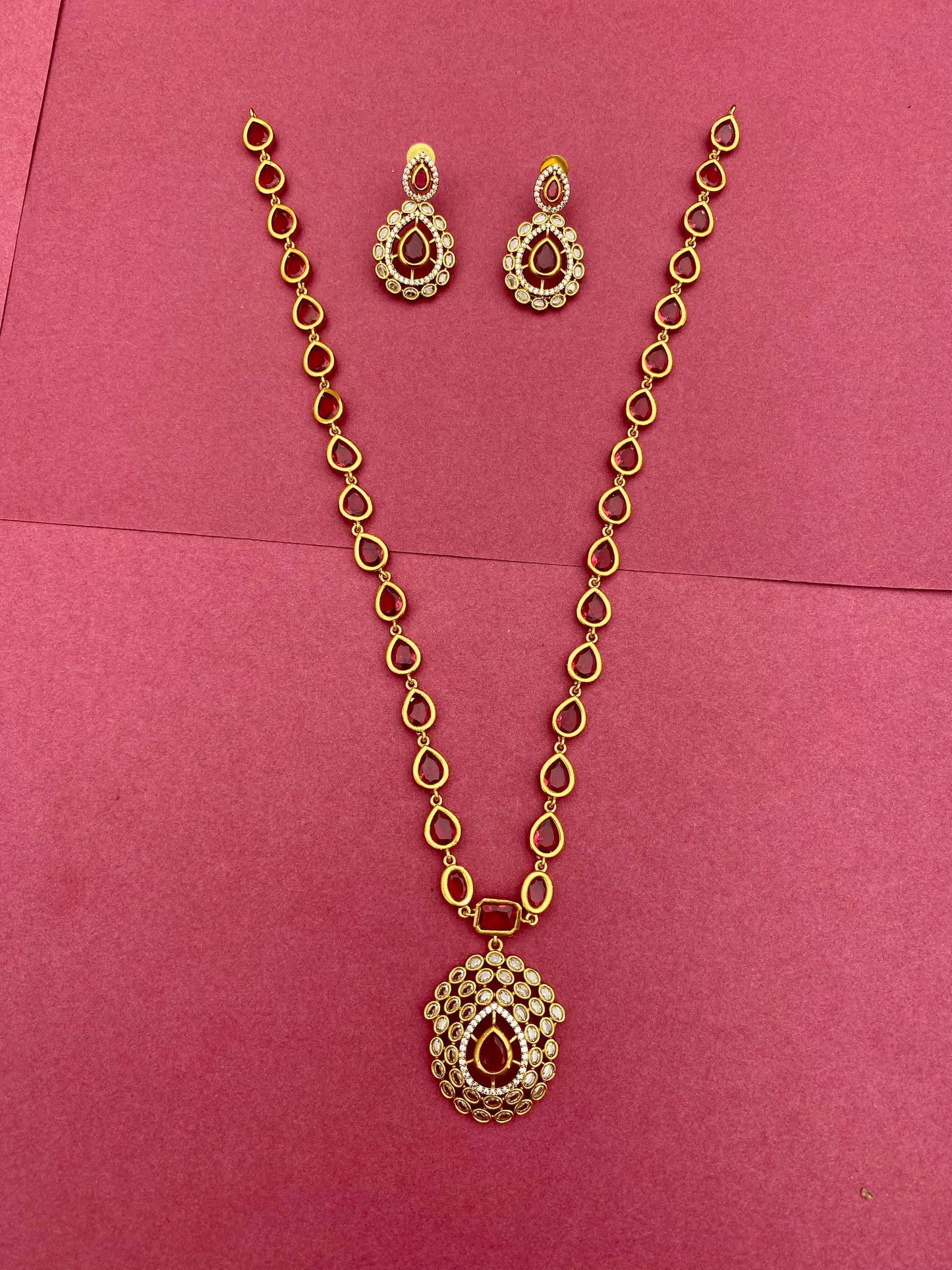 Regal Raaga Necklace Set