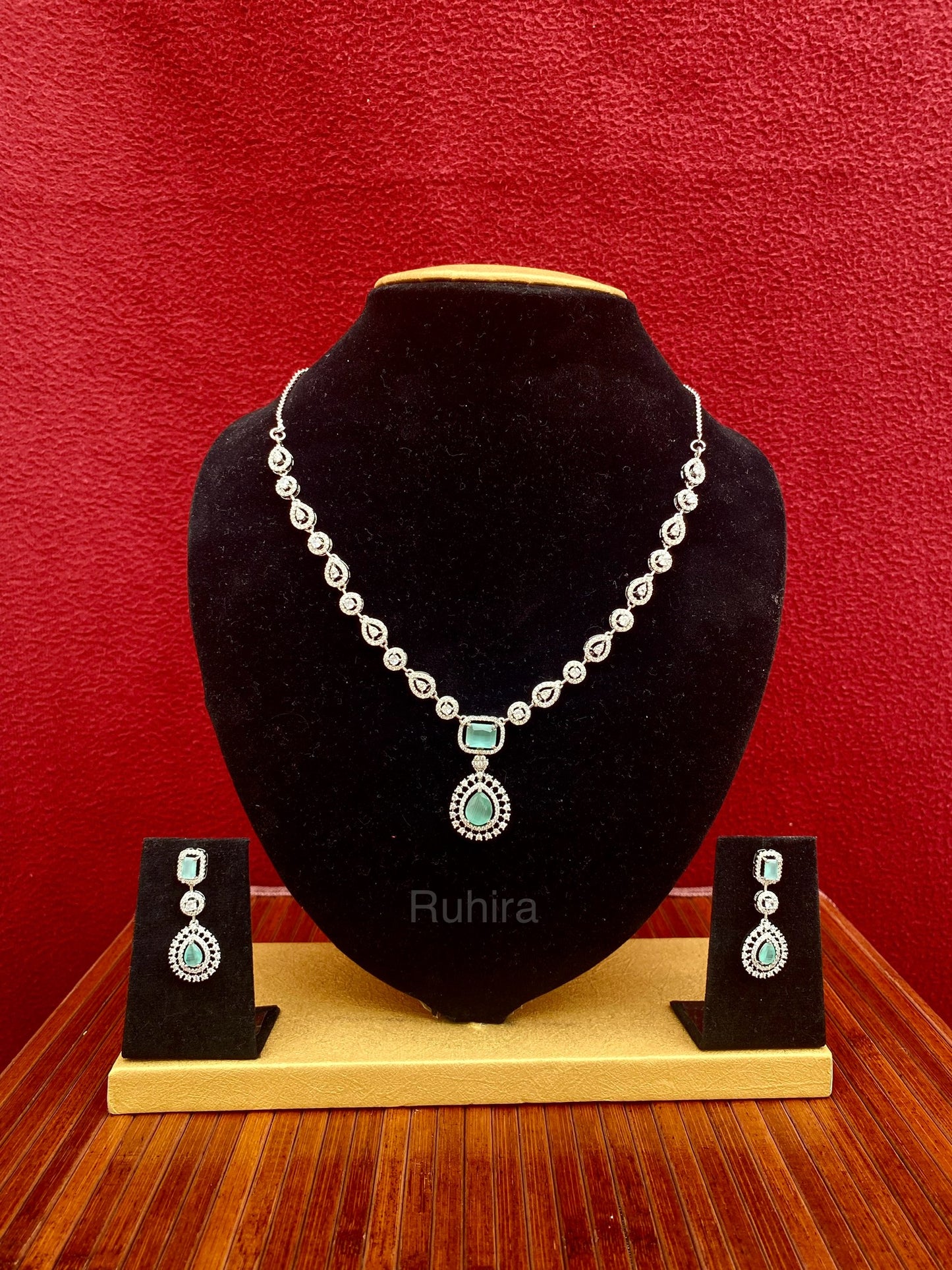 Adhira AD Necklace Set