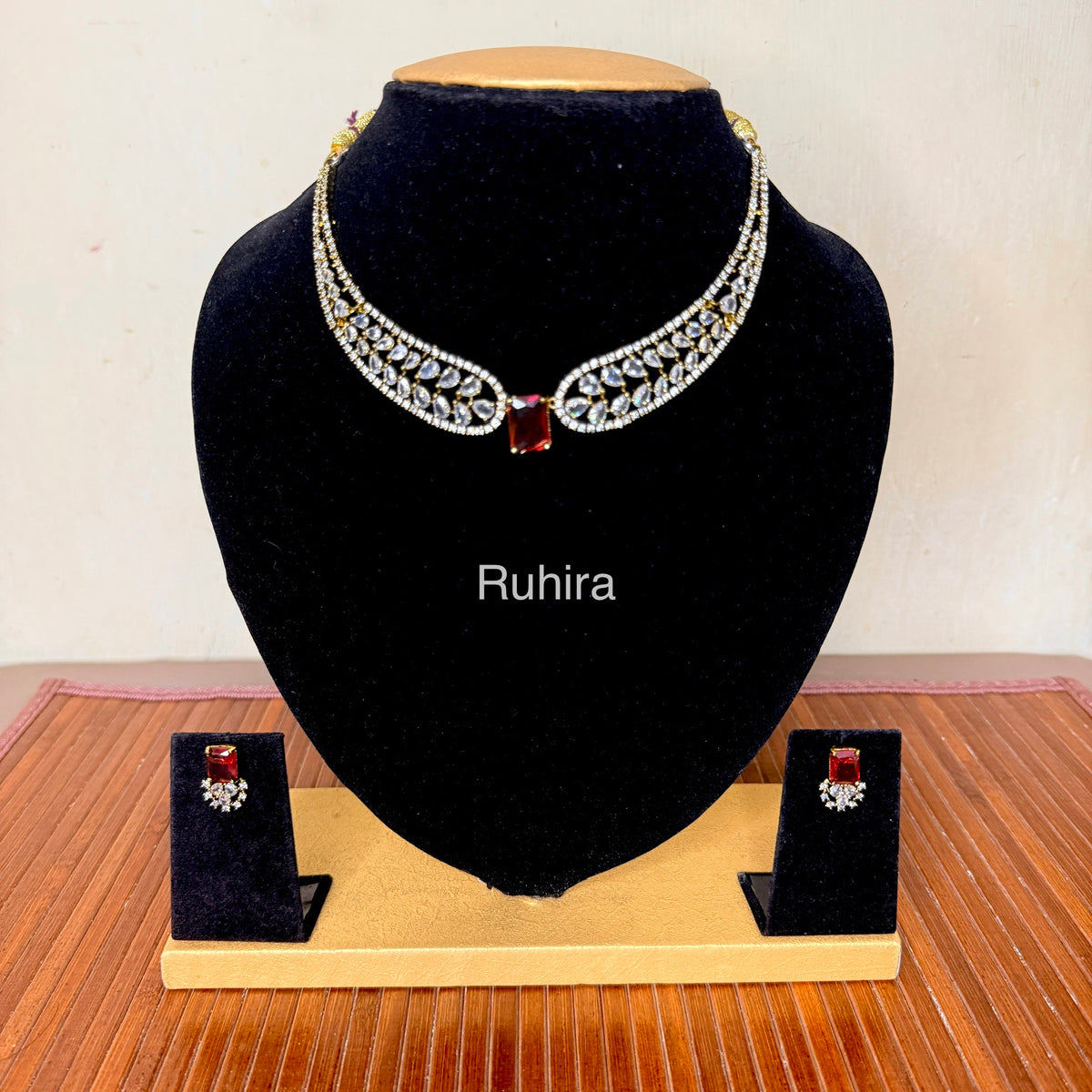 Aahana CZ Choker Set