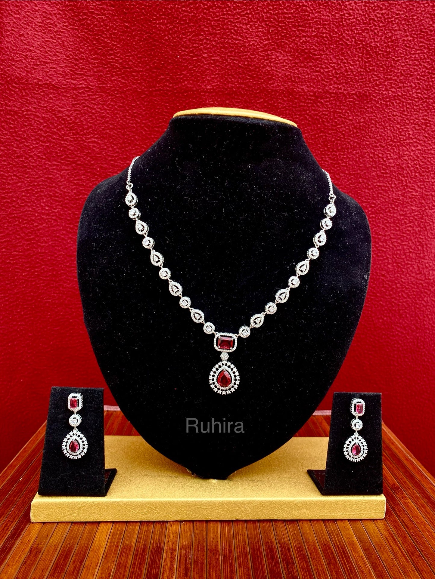 Adhira AD Necklace Set