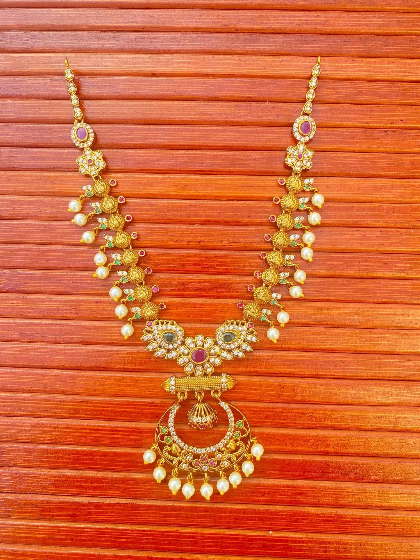 Sampurna Lakshmi Necklace Set