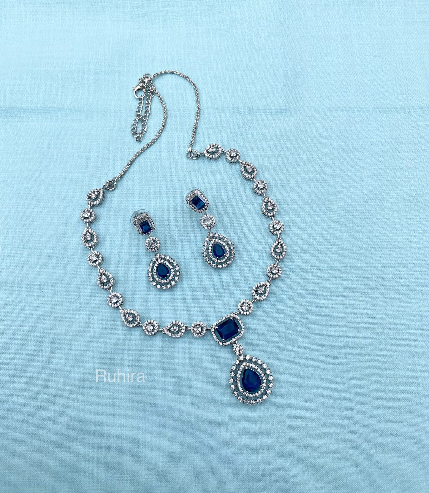 Adhira AD Necklace Set