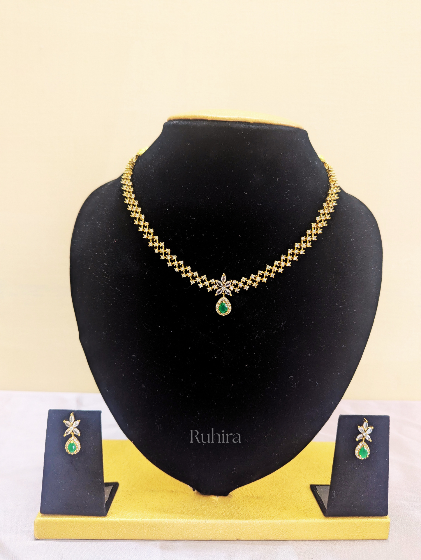 Crystal Crisscross Necklace Set